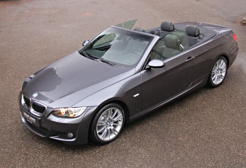 BMW 330i E93 High Executive. M Sport Aut